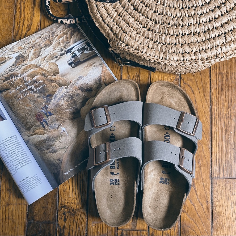 Birkenstock Arizona in Stone